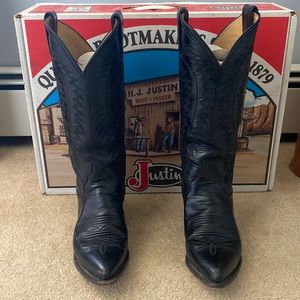 Justin cowboy boots original 1990s version.